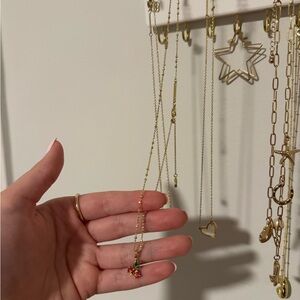 Kendra Scott Limited Edition Cherry Gold Short Pendant Necklace in Berry